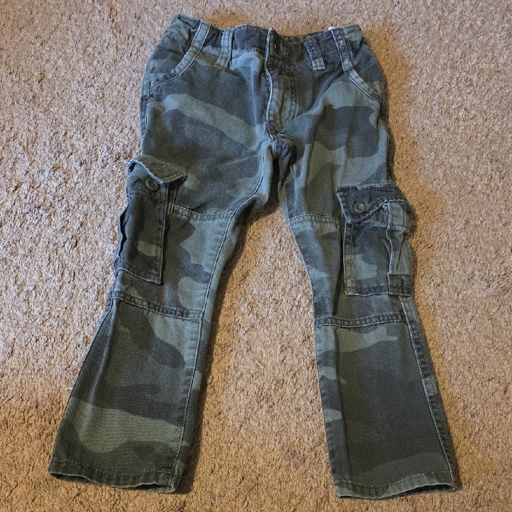 Route 66 Green Casual Cargo Pants